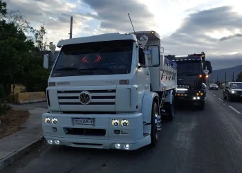 Rental-Aridos-Tolvas-03