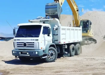 Rental-Aridos-Tolvas-06