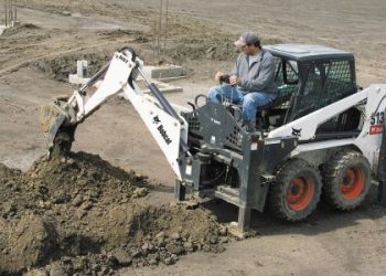 Rental-Aridos-VyA-MiniCargador-03